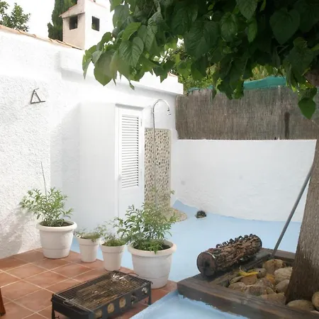 Parais Descans Holiday home *
